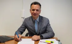 Vaccini ai bambini da 0 a 6 anni, l'Asp di Enna accelera: 16 centri aperti e chiamate dirette ai genitori