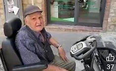 Valguarnera, gara di solidariet&agrave; per "zio Calogero": raccolti 1.300 euro in tre giorni per uno scooter elettrico