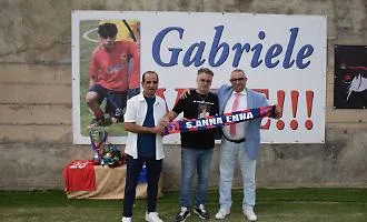 &ldquo;Gabriele vive&rdquo;: a Barrafranca il calcio si ferma, il cuore ricorda
